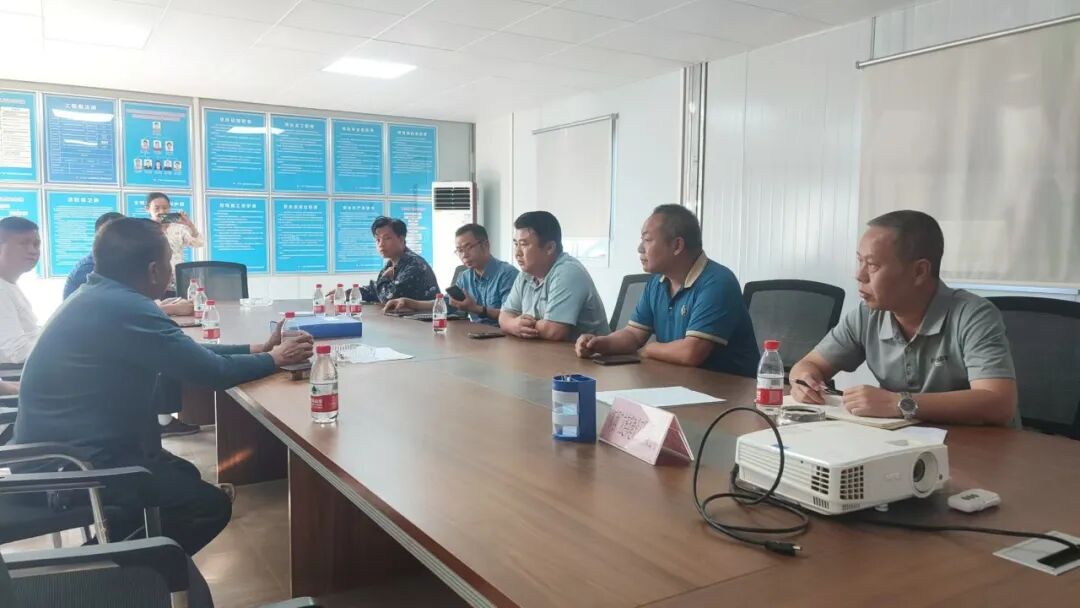 175704320368ba5a03b8d76.jpg 175704320368ba5a03b8d76.jpg